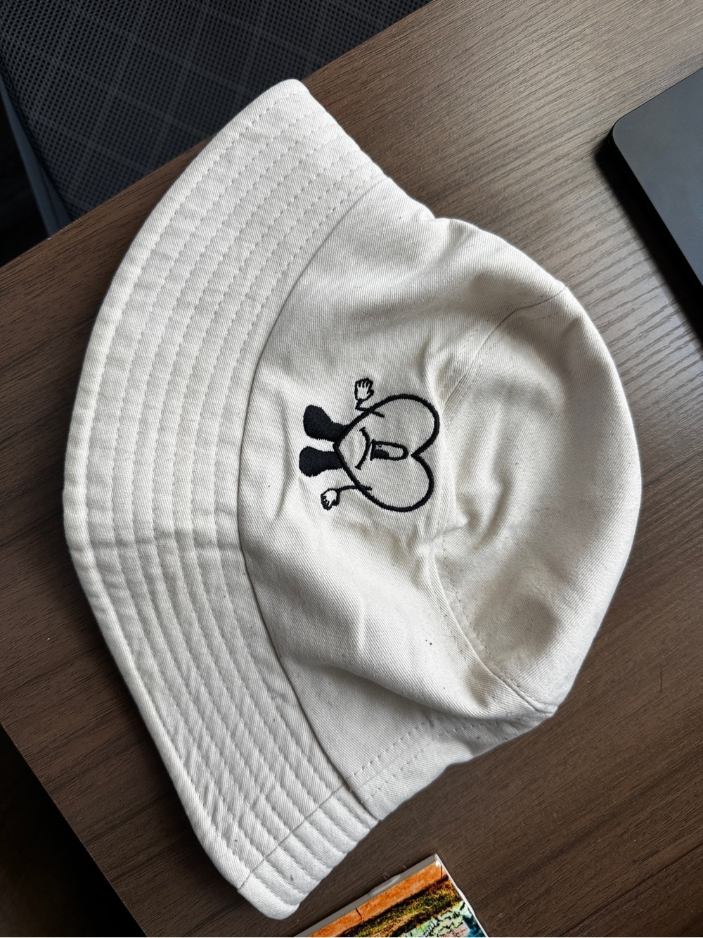 Kids White Bucket Hat with Playful Heart Embroidery